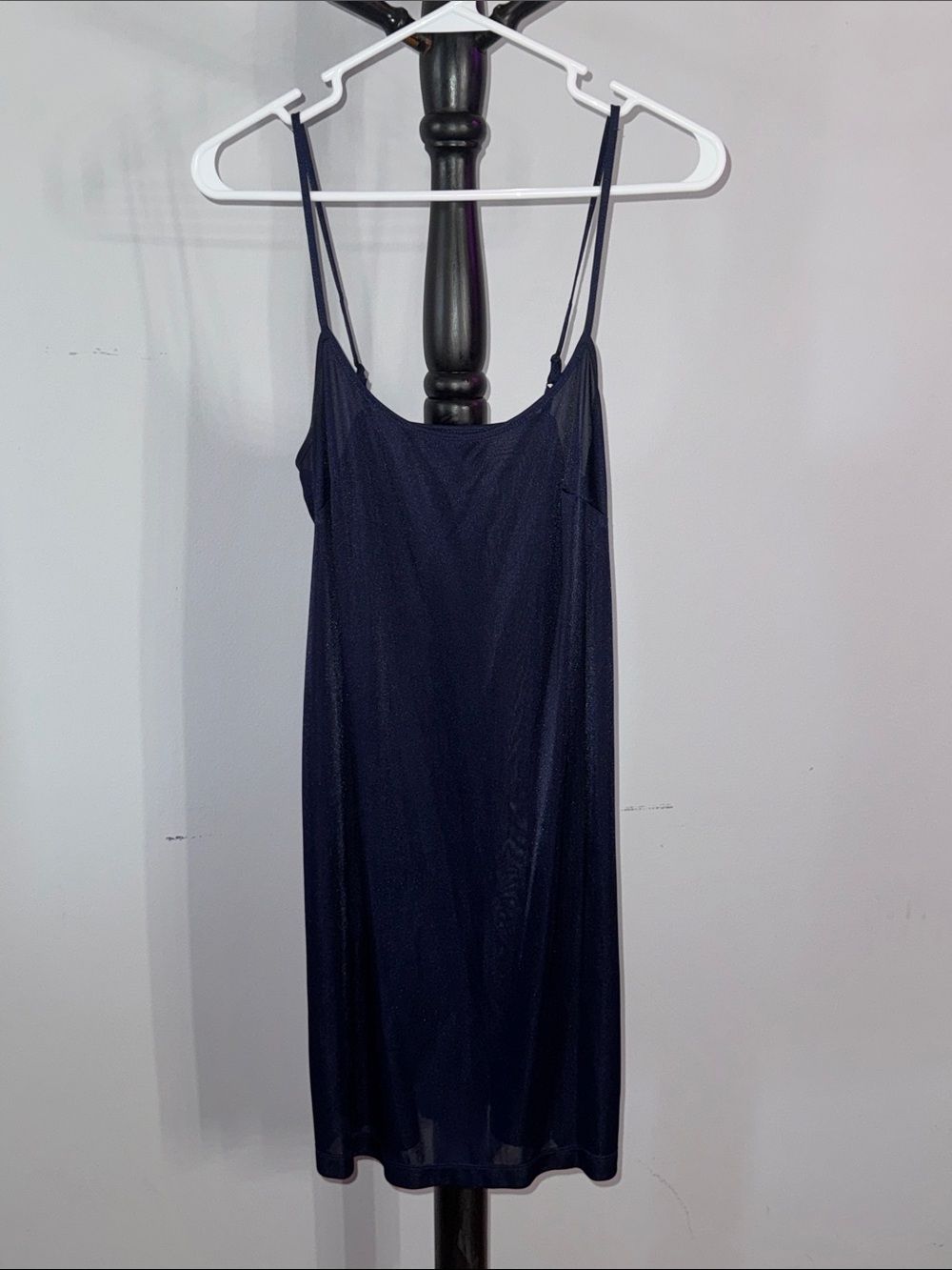 Slim Navy Slip Dress with Spaghetti Straps 19.3.M.1